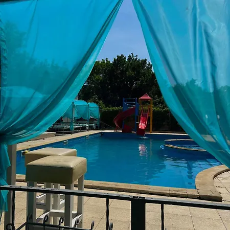 Complex Diva& Bar & Restaurant *