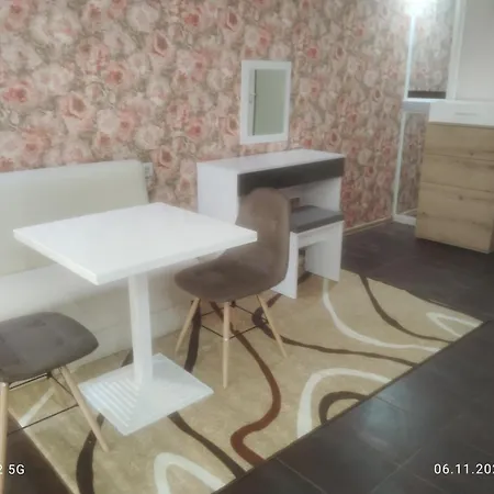 Complex Diva& Bar & Restaurant *