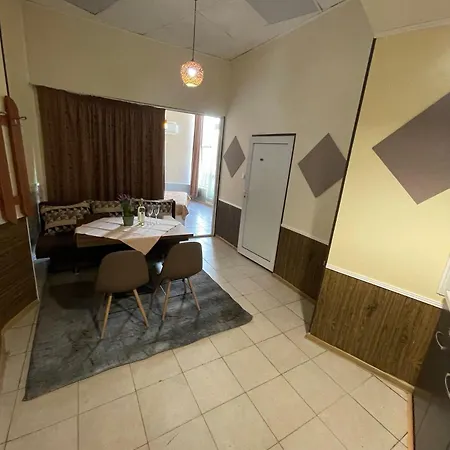 Complex Diva& Bar & Restaurant * Άγιος Κωνσταντίνος και Ελένη