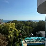 Diva& Bar * Άγιος Κωνσταντίνος και Ελένη