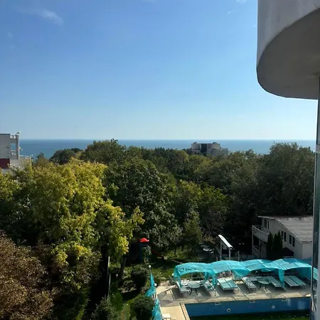 Complex Diva& Bar & Restaurant * Saints Constantine and Helena