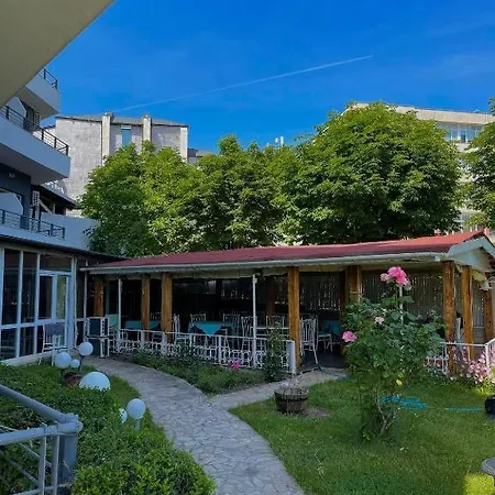 Complex Diva& Bar & Restaurant *